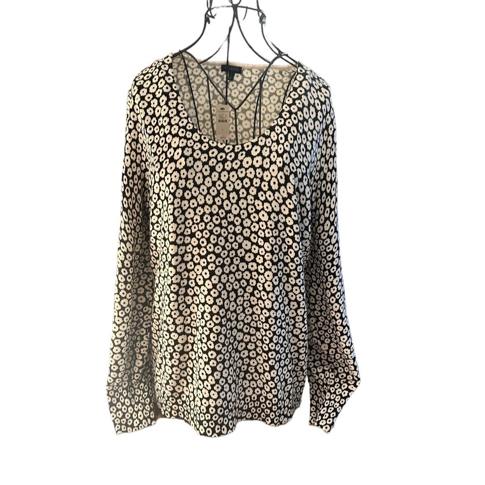NWT Talbots Black and White Flower long Sleeved Blouse